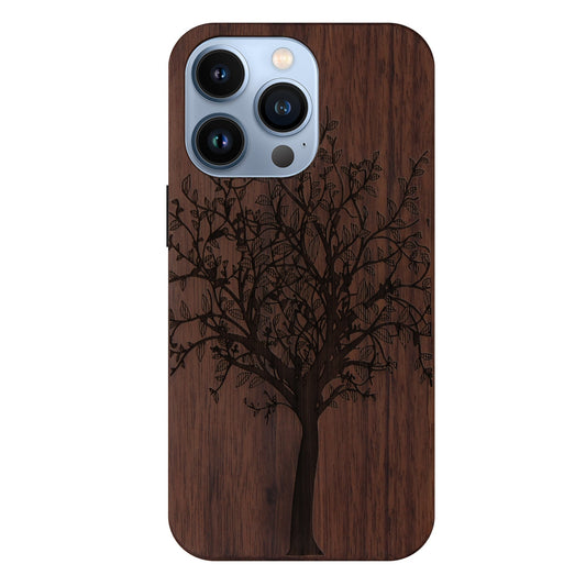 Lebensbaum Eden Case aus Nussbaumholz für iPhone 13 Pro