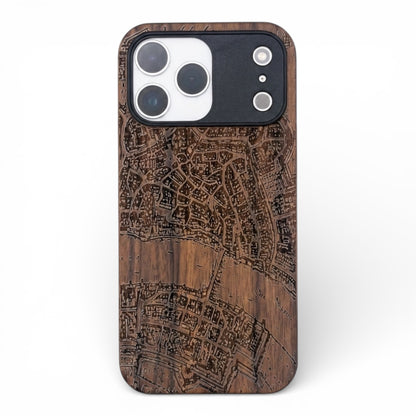 Basel Merian Eden Case aus Nussbaumholz für das iPhone 17 Pro Max mit MagSafe