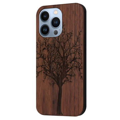 Lebensbaum Eden case made of walnut wood for iPhone 13 Pro